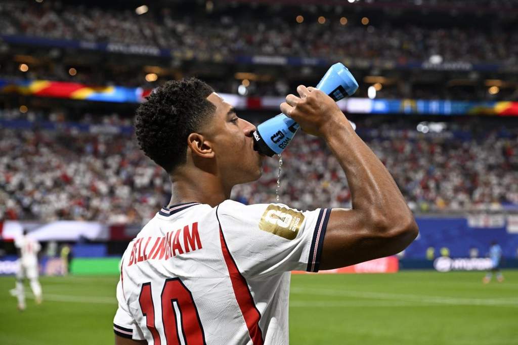 Jude Bellingham celebrates scoring for England at World Cup 2026.