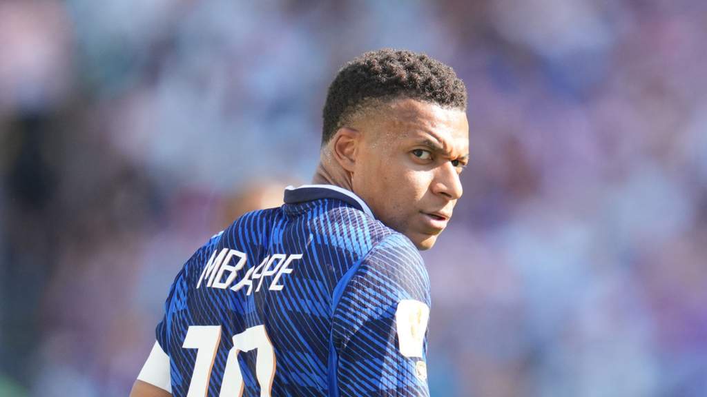 Spanish Press Defends Kylian Mbappe After Racist Abuse