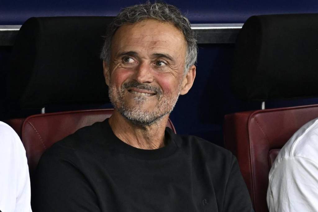 PSG manager Luis Enrique looking emotional during a ceremony in Gijon.