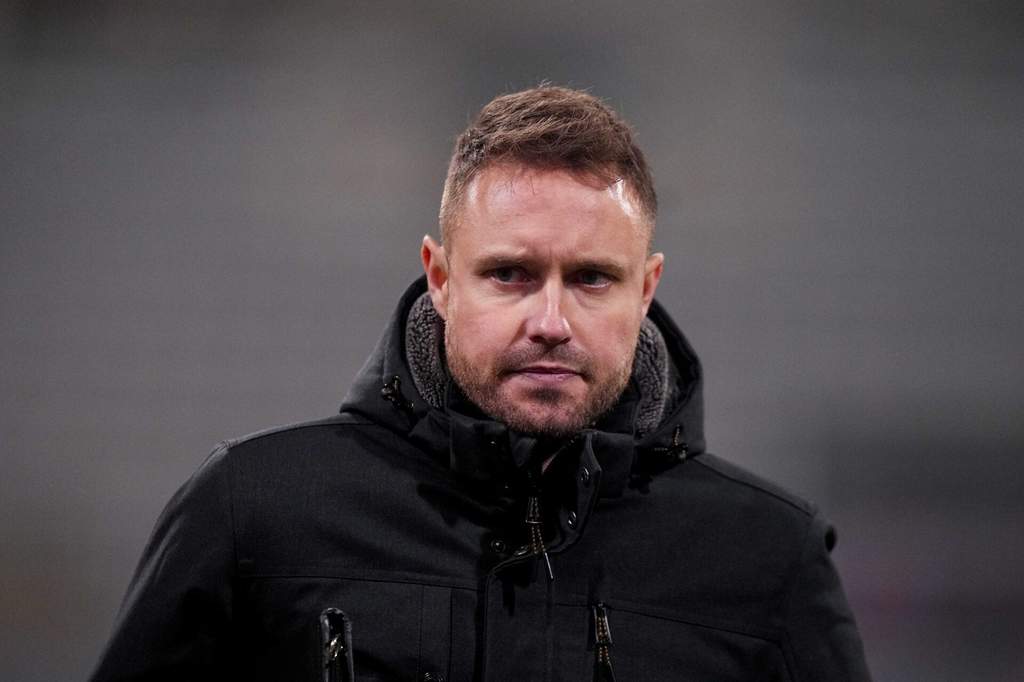 Marseille Face Grueling Arkema Premiere Ligue Start