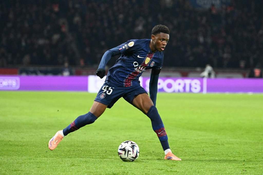 Noah Nsoki during a Paris Saint-Germain training session.