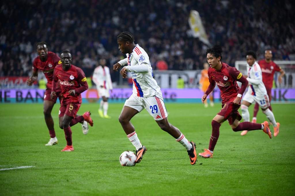 Lyon teenage forward Enzo Molebe during a training session.