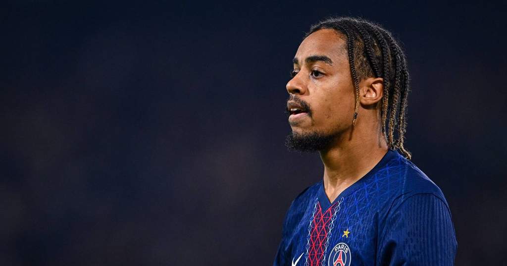 Arsenal Pivot to Morgan Rogers as PSG Reject Barcola Bids