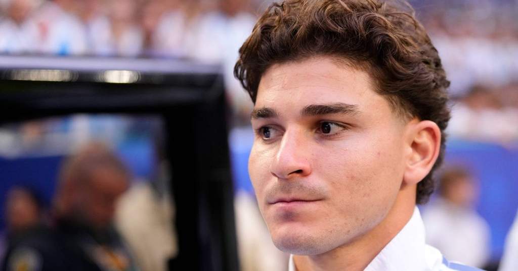 PSG and Arsenal in Race as Atletico Open to Julian Alvarez Sale
