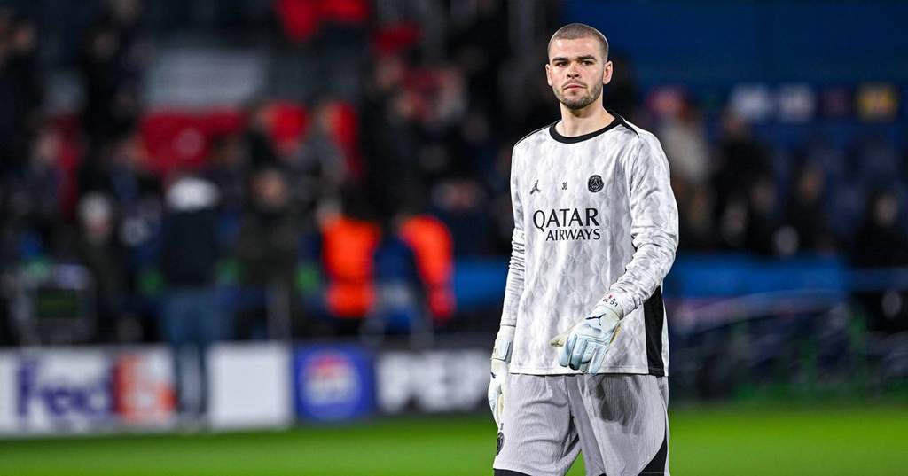PSG Reject Juventus Transfer Offer for Lucas Chevalier