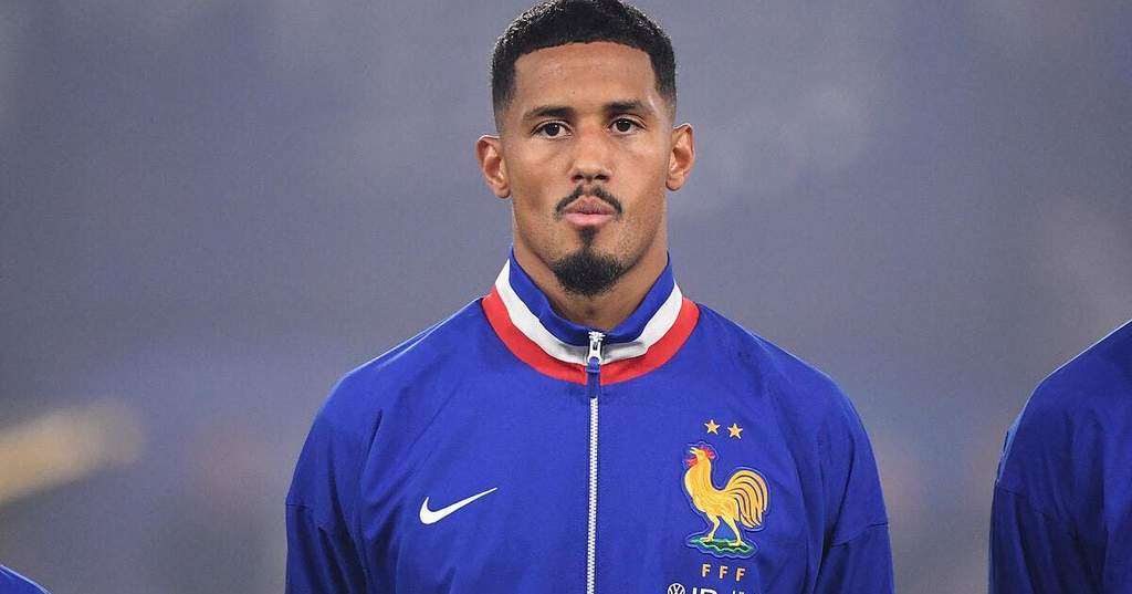 William Saliba playing for Arsenal in a Premier League match
