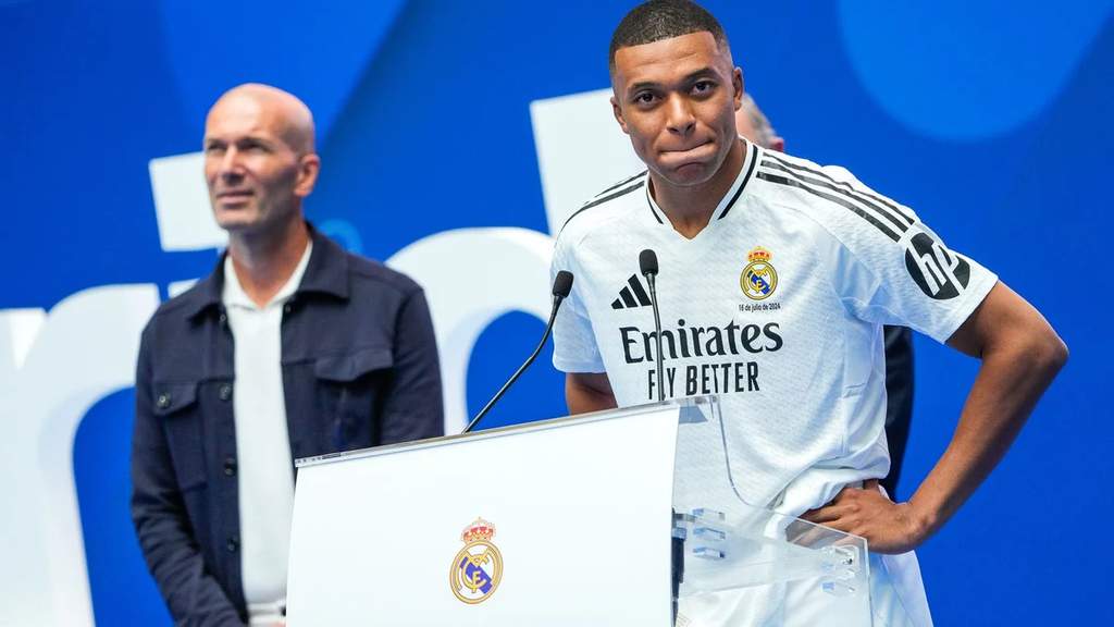 Zinedine Zidane prepares to take over as France manager.